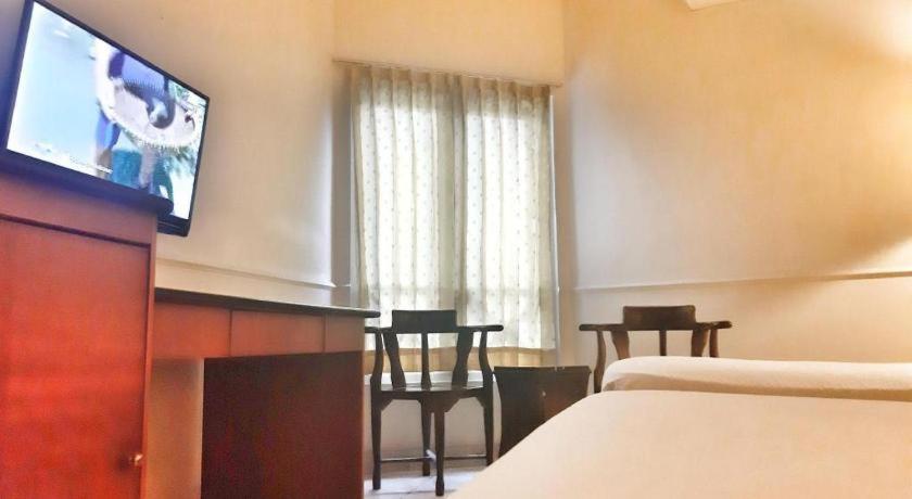 Alexander Hotel Tegal Ngoại thất bức ảnh